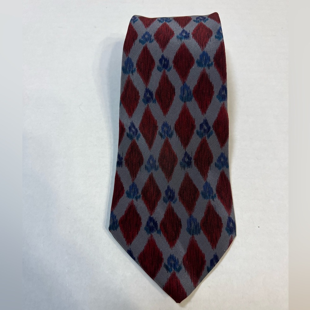 Valentino carvatte silk tie‎